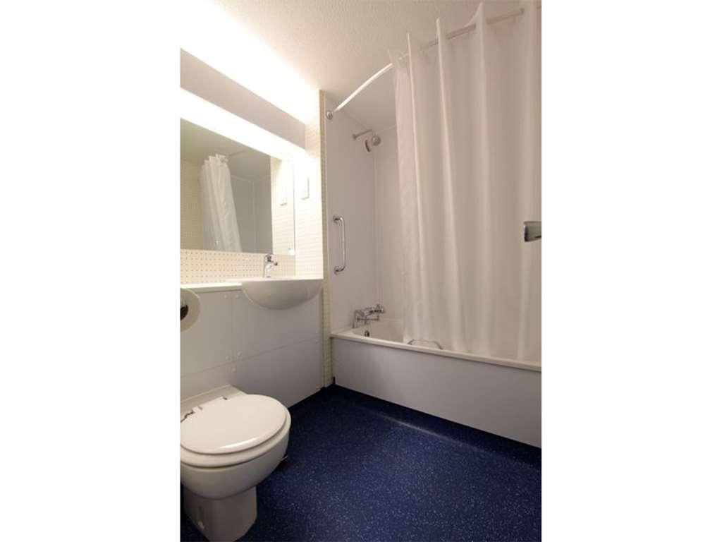 Travelodge Preston Chorley Chorley  Oda fotoğraf